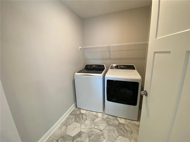 Building Photo - 206 Jean Avenue