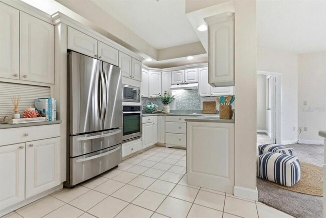 Building Photo - 4750 Dolphin Cay Ln S