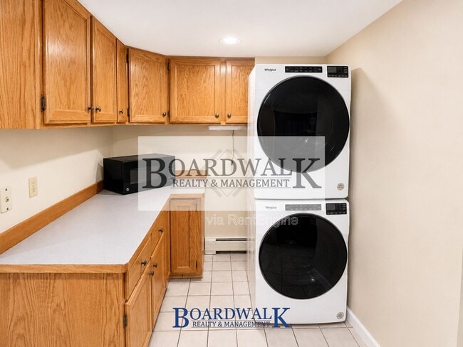Building Photo - 738 S 1300 E