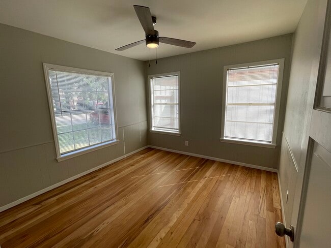 Building Photo - 2832 Cherrywood Ave