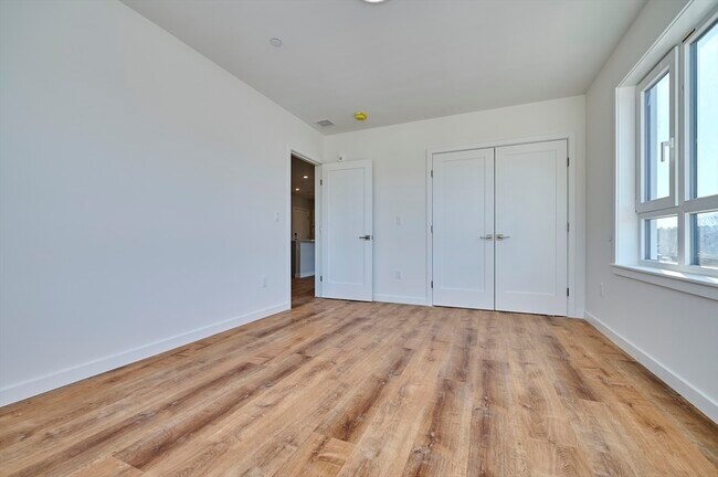 Building Photo - 510 Willard St