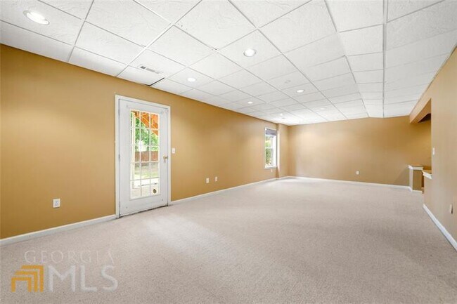 Building Photo - 3492 Chastain Glen Ln NE