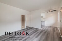 Building Photo - Sun-Drenched One Bedroom with Stainless St...