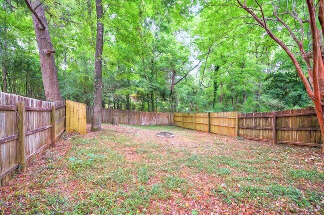 Building Photo - 3001 Oak Park Ct