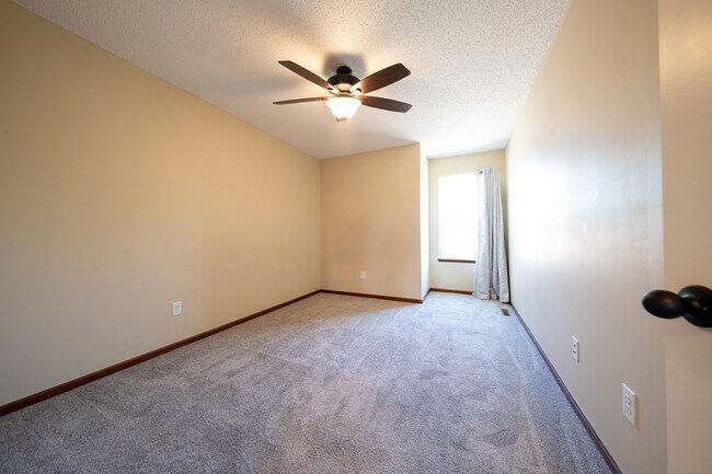 Building Photo - 16549 Dodd Ln