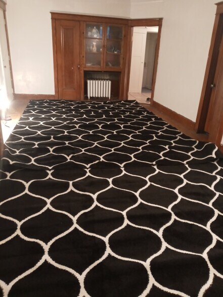 Building Photo - 1210 Erie St