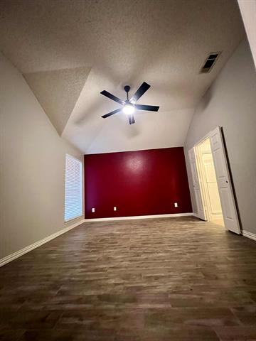 Building Photo - 943 Azalia Dr