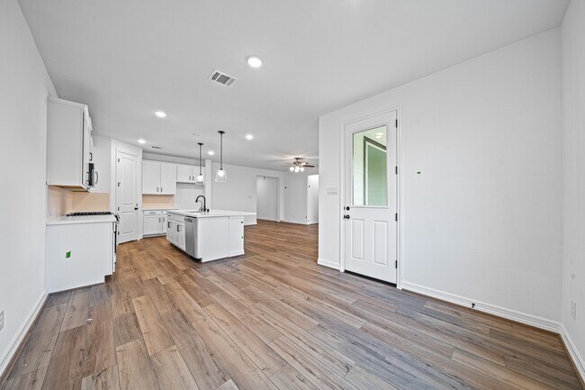 Building Photo - 17443 Chester Valley Trail