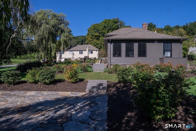 Building Photo - 69 Mudge Pond Rd