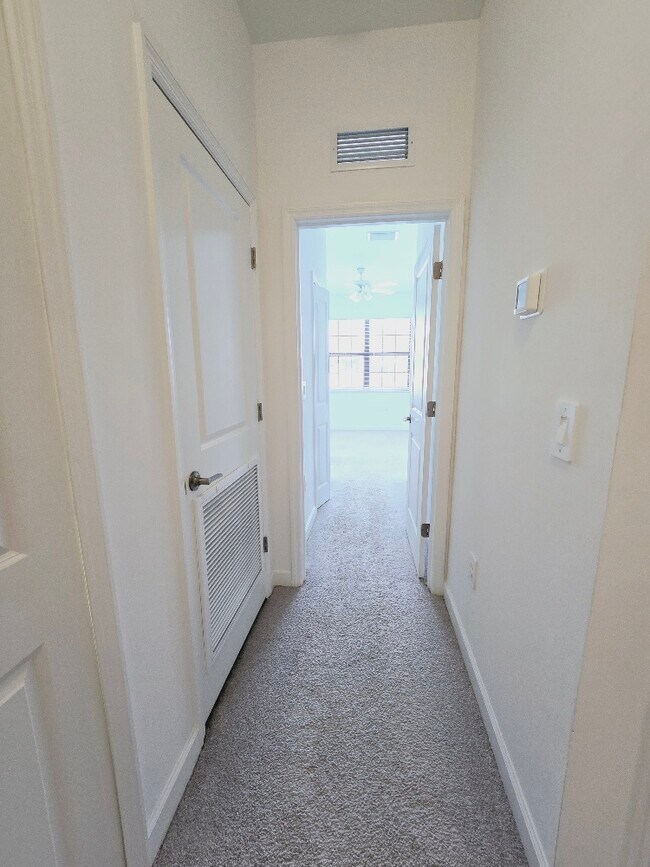 Building Photo - 14117 Pine Lodge Ln