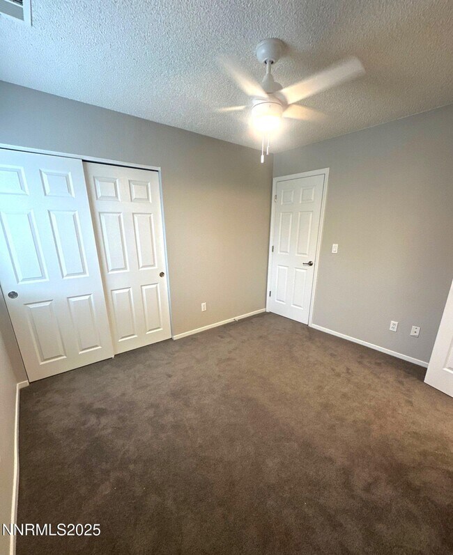 Building Photo - 5256 Santa Lupe Ave