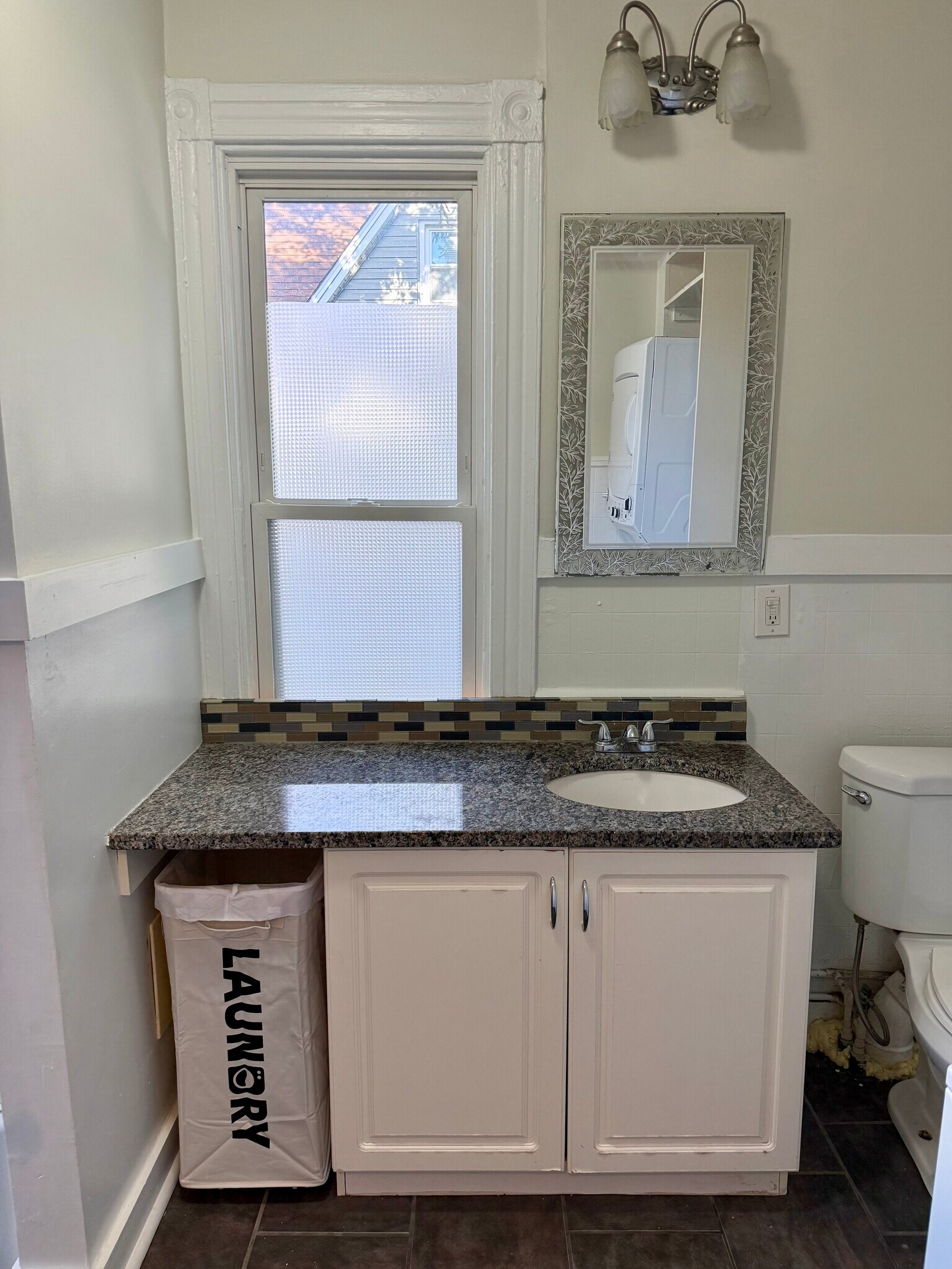 Building Photo - 411 Lyman Ave