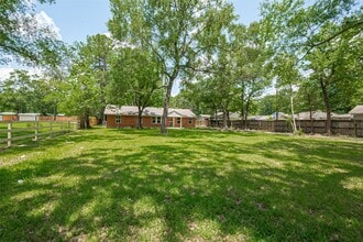 Building Photo - 23227 Albert Dr
