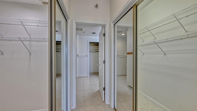 Building Photo - 5400 Eagles Point Cir