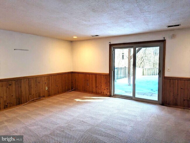 Building Photo - 22 Bryce Ct