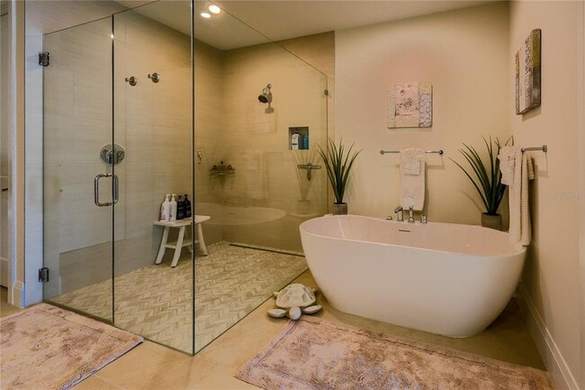 Building Photo - 2910 W Barcelona St