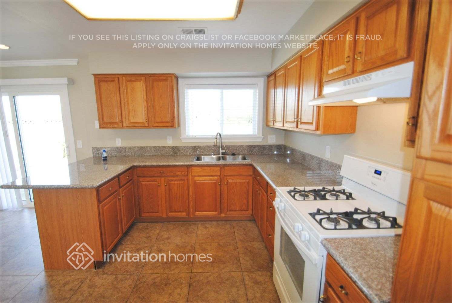 Building Photo - 731 Las Lomas Dr