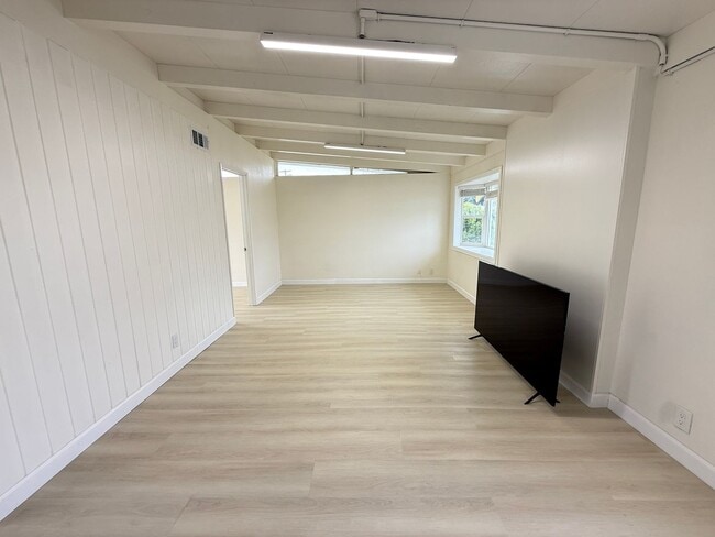 Building Photo - 2598 Dixon Dr