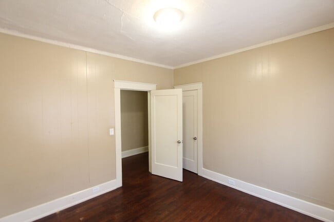 Building Photo - New On The Market with Fresh Updates!! Better Hurry!!