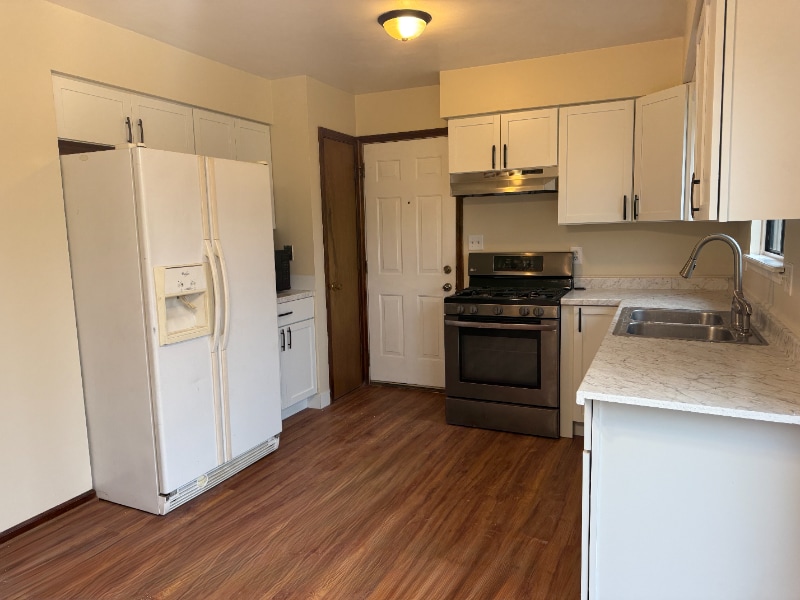 Building Photo - 5814 Laporte Dr