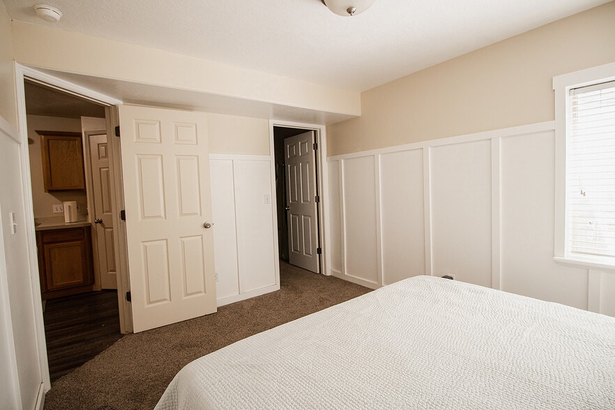 Building Photo - 352 W 13130 S