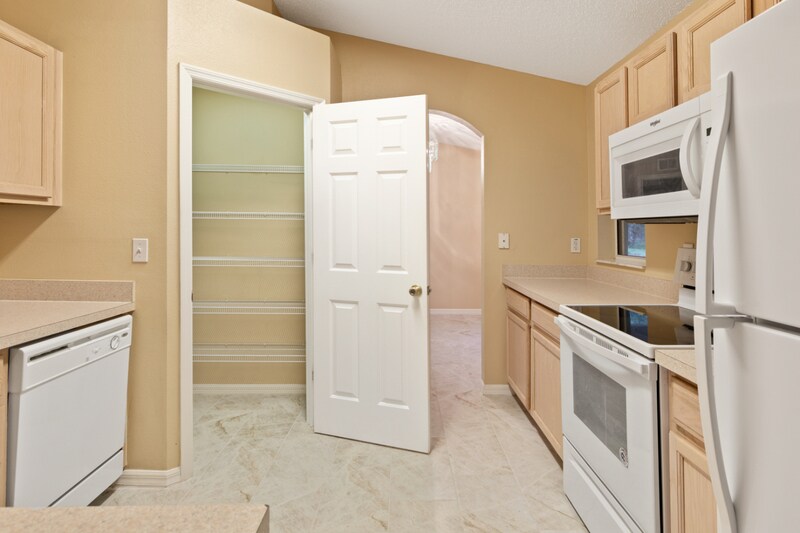 Building Photo - 57 Pin Oak Dr