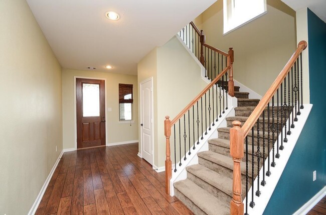 Building Photo - 4423 Ashberry Pine Ln