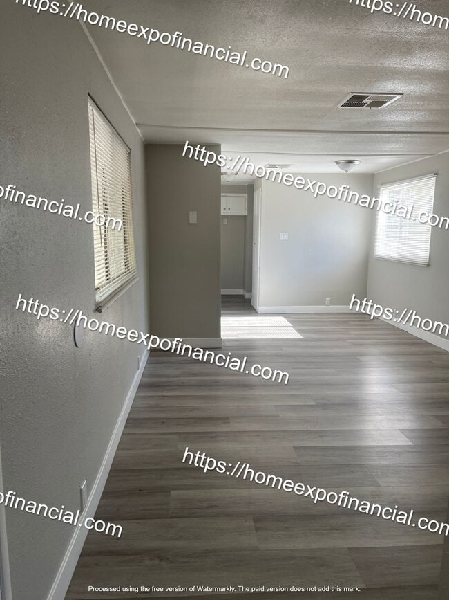 Building Photo - Nice Home For Rent