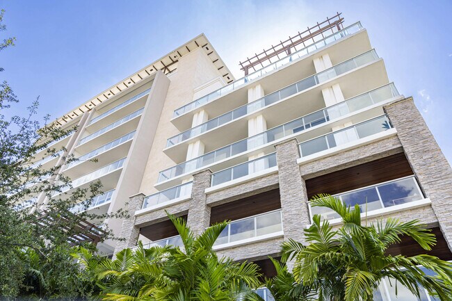 Building Photo - 200 SE Mizner Blvd