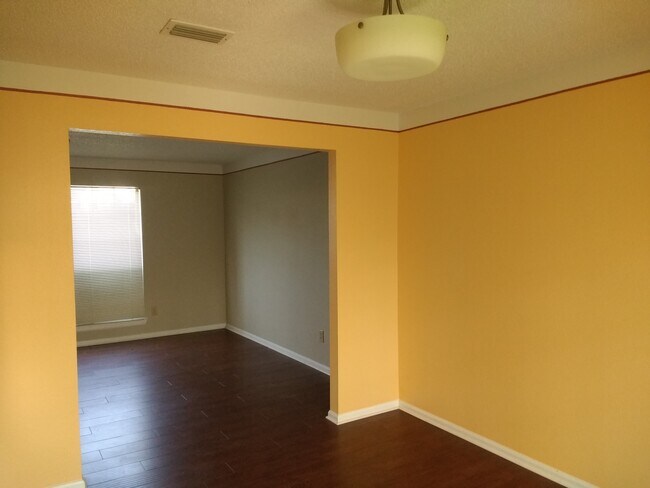 Building Photo - 2361 Shirecreek Cir