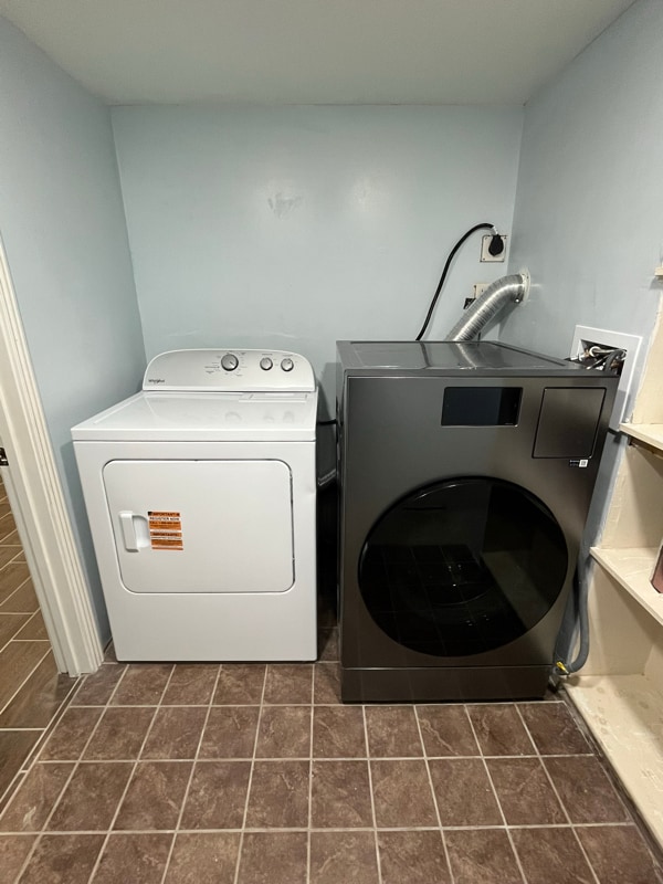 Building Photo - 355 Gray St