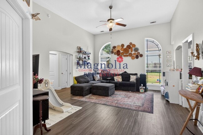 Building Photo - 3 bedrooms, 2 bathrooms in Richmond HIll's White Oak Subdivision! Close to I95, Savannah, Pooler ...