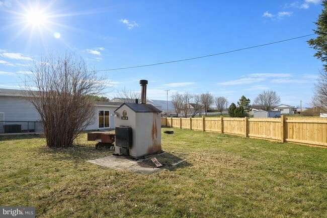 Building Photo - 87 Becks Ln