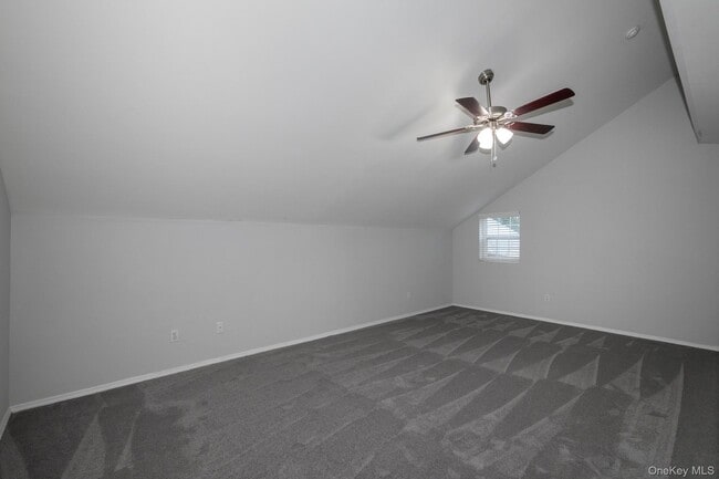 Building Photo - 82 Village Green Dr