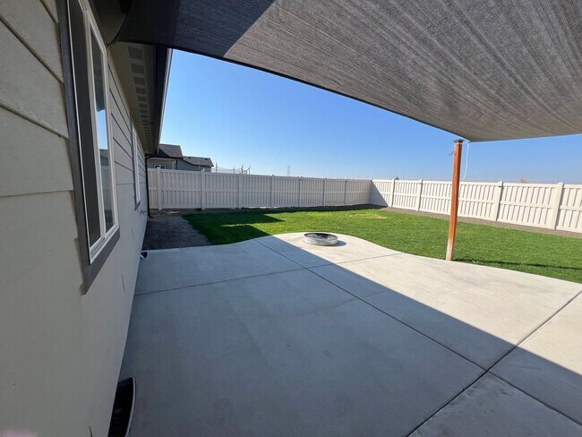 Building Photo - Beautiful 3 bed 2 bath home in Caldwell ju...