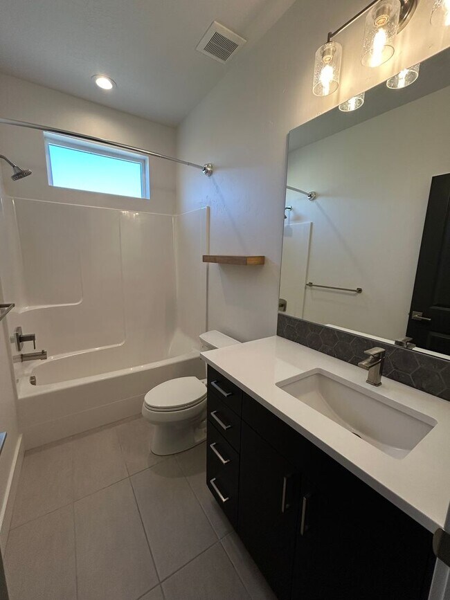 Building Photo - Riverstone: 3 Bedroom 3 Bath, Patio Home, ...