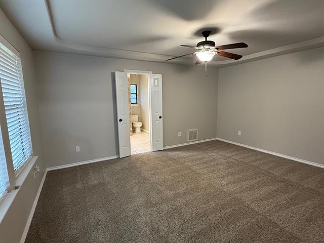 Building Photo - 318 Shade tree St