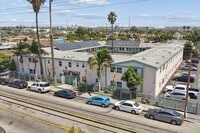 Building Photo - 10600 S Inglewood Ave
