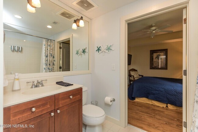 Building Photo - 945 Registry Blvd