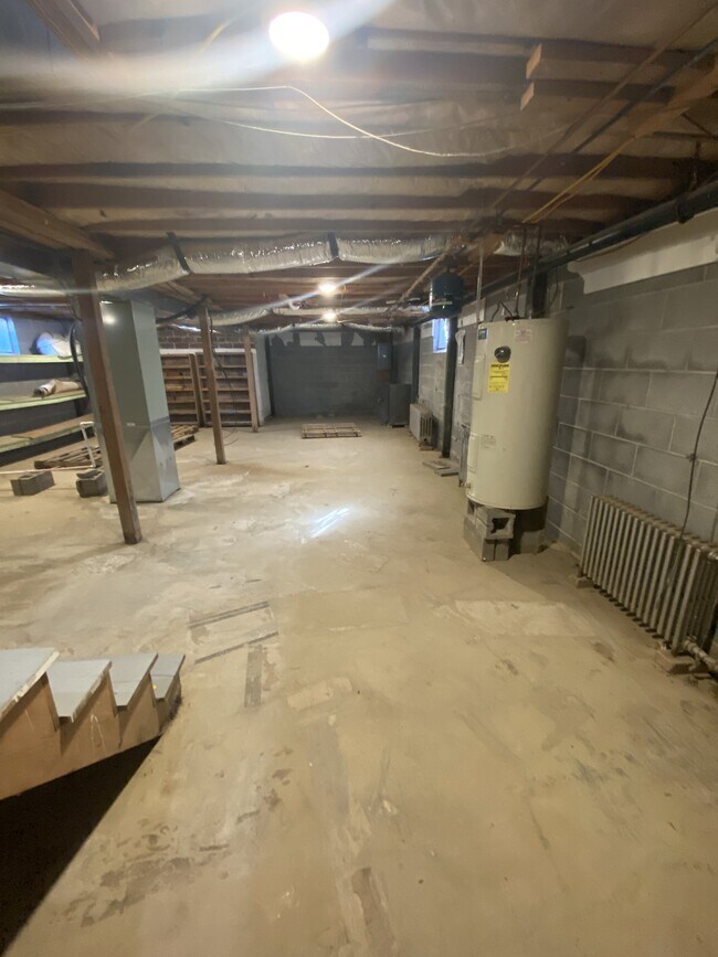 Building Photo - 71 Boddy Ln