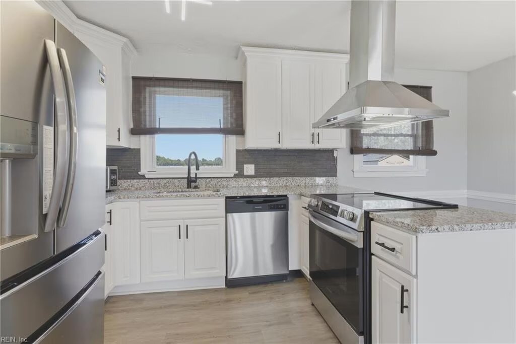 Building Photo - 3113 Woodlawn Dr