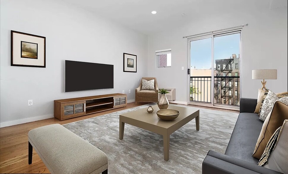 Primary Photo - 152 Ludlow St