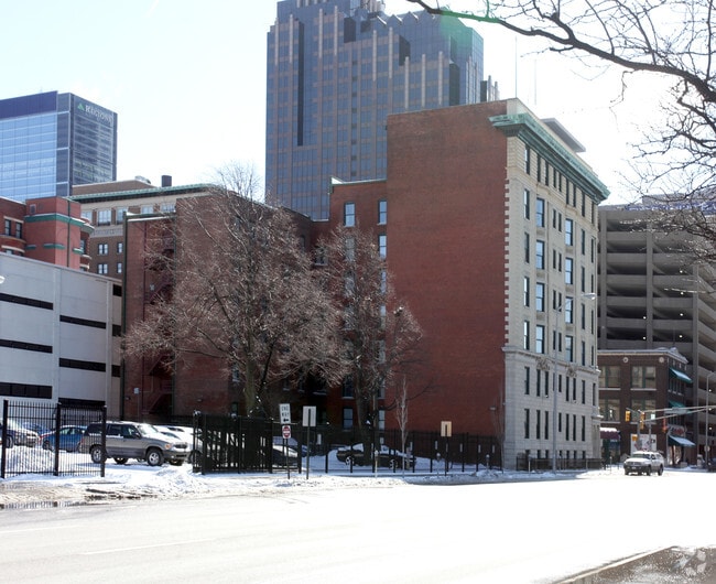 Rink Savoy Apartments 401 N Illinois St Indianapolis IN 46204