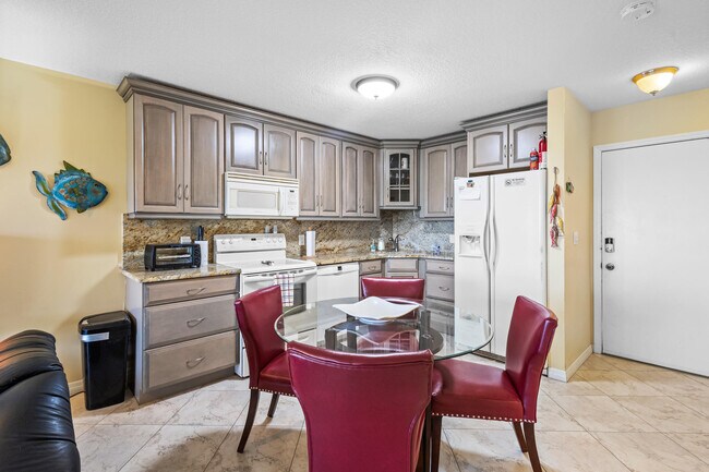 Building Photo - 2400 S Ocean Dr