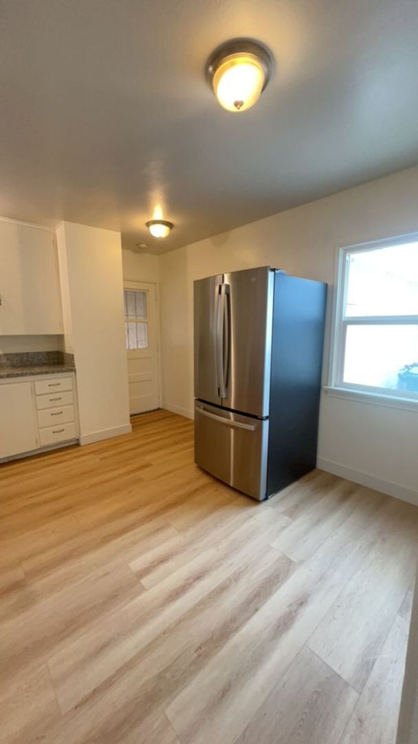 Building Photo - Charming Home in the well-established Riverside neighborhood!