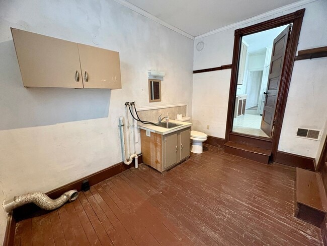 Building Photo - 3 Bedroom 1.5 Bathroom in Elizabethtown!