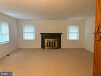 Building Photo - 2207 Hyson Pl