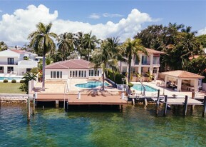 Building Photo - 72 S Hibiscus Dr
