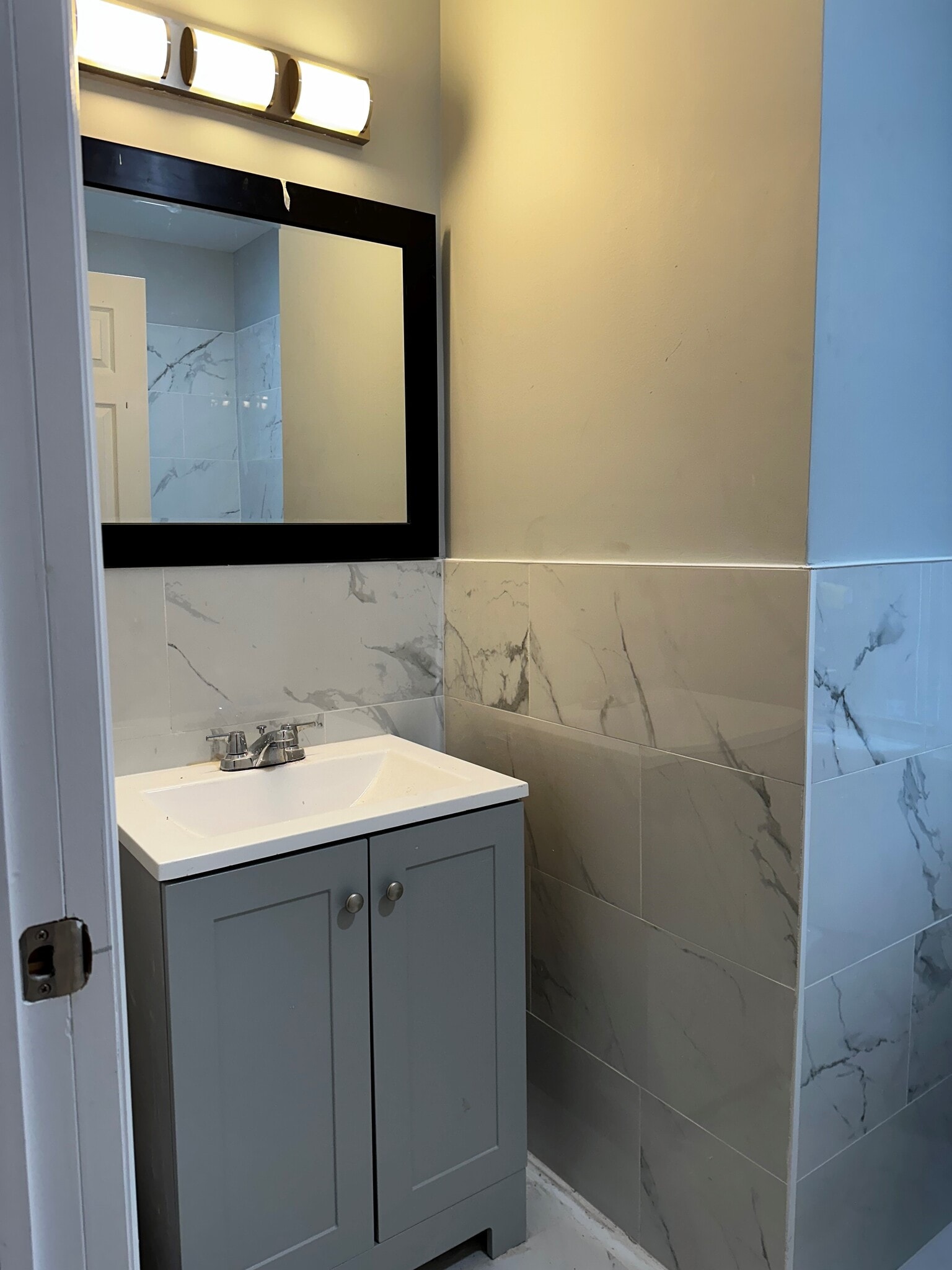 Building Photo - 90 Park Ave