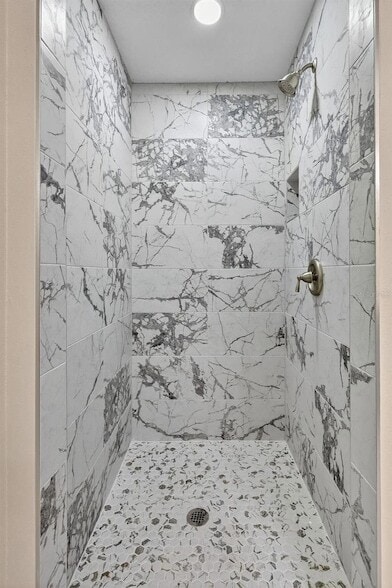 Building Photo - 1503 8th Ave E